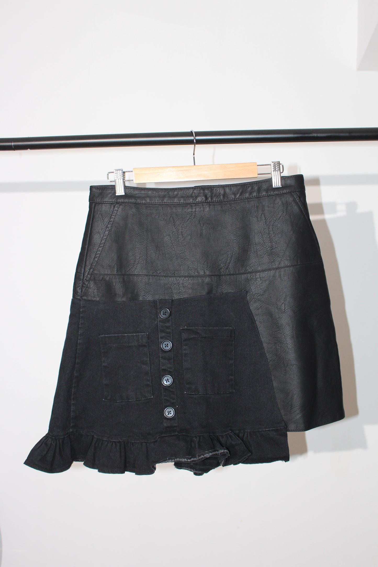 ASYMMETRICAL MINI SKIRT