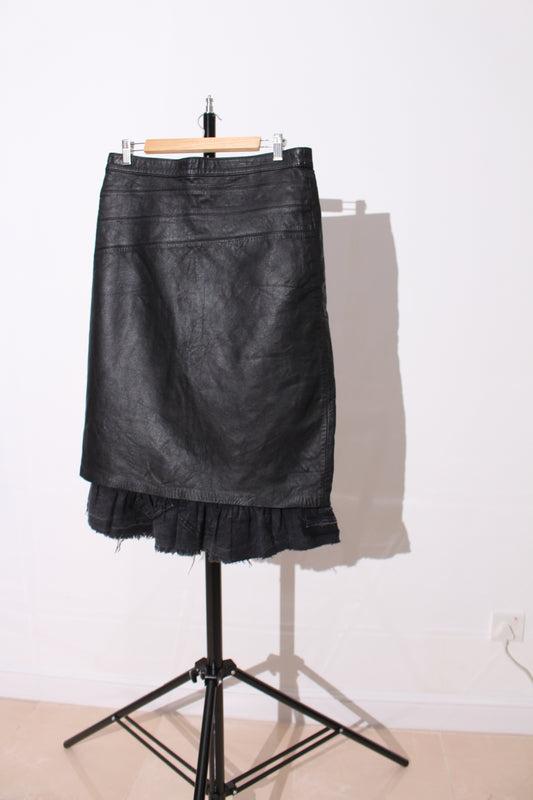 DENIM-RUFFLE FAUX LEATHER SKIRT
