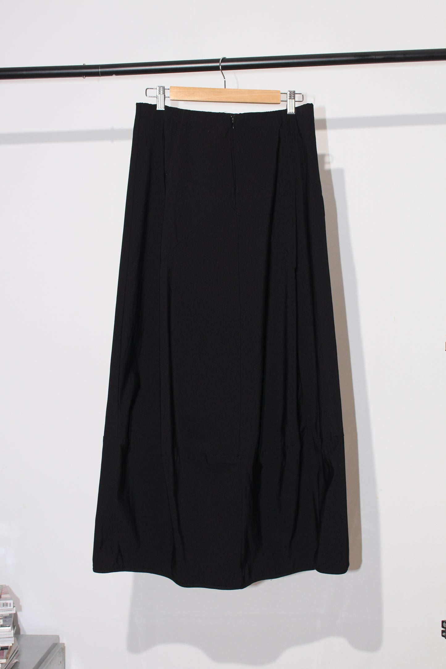 LONG PLEATED BALLOON SKIRT